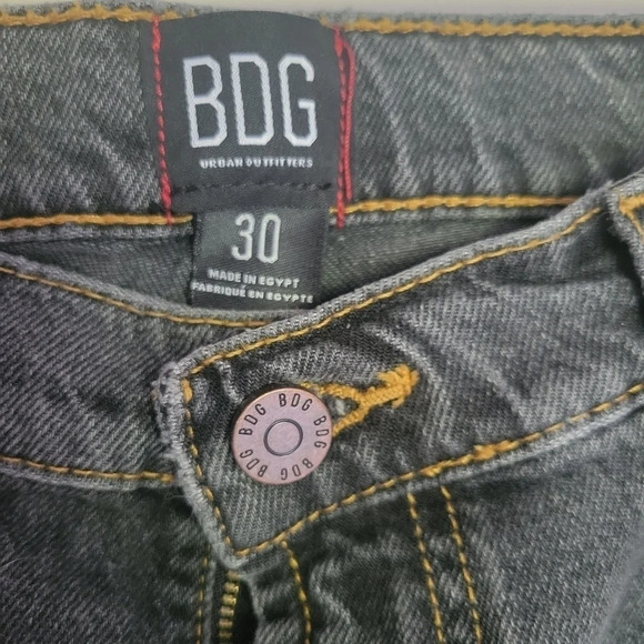 BDG  Low-Rise Flare Jean - Picture 6 of 6